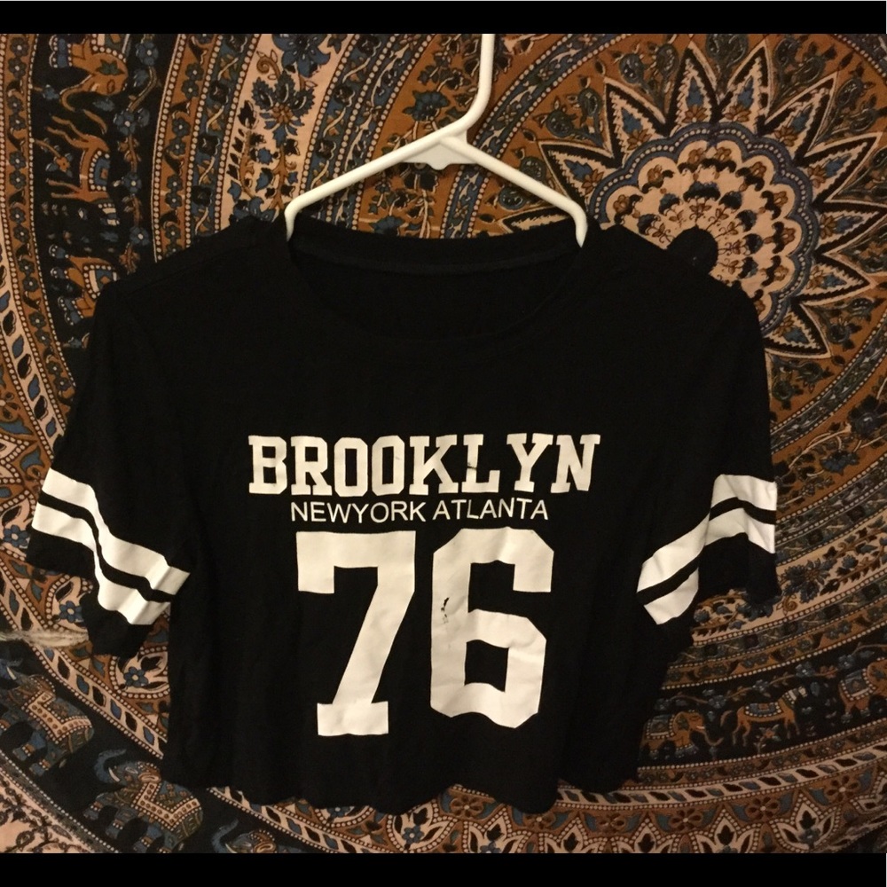 Crop top